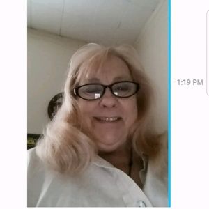 Meet your Posher, Debra